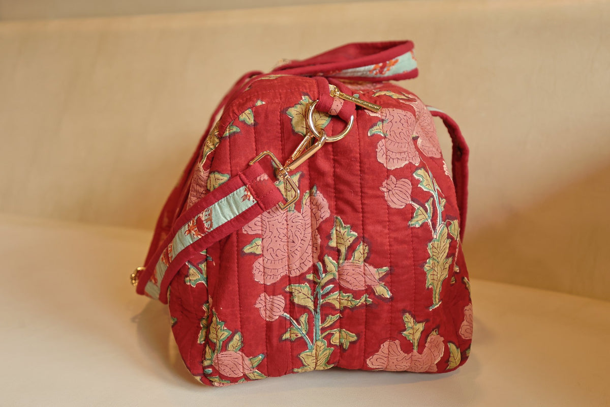 Gulabi Rani Duffle Bag — detail